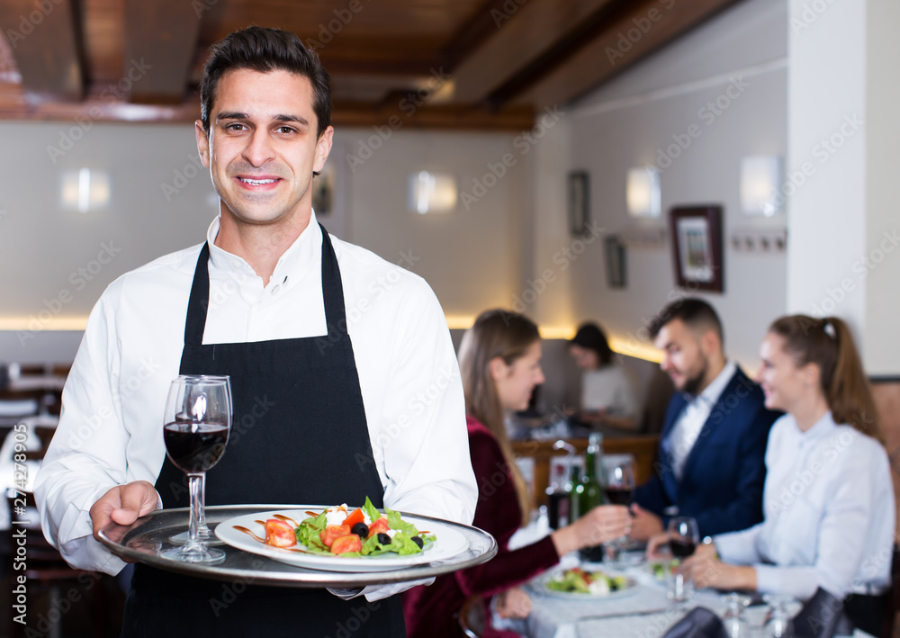 How to Move to Canada and Work as a Waiter