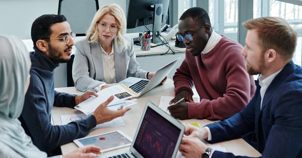 Financial Analyst H-1B: How to Get a $120,000 Finance Job in New York or Chicago